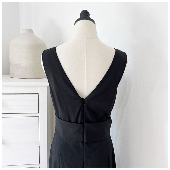 NWT White House Black Market Crepe Fit & Flare Little Black Dress LBD Sz 8 - Picture 9 of 11